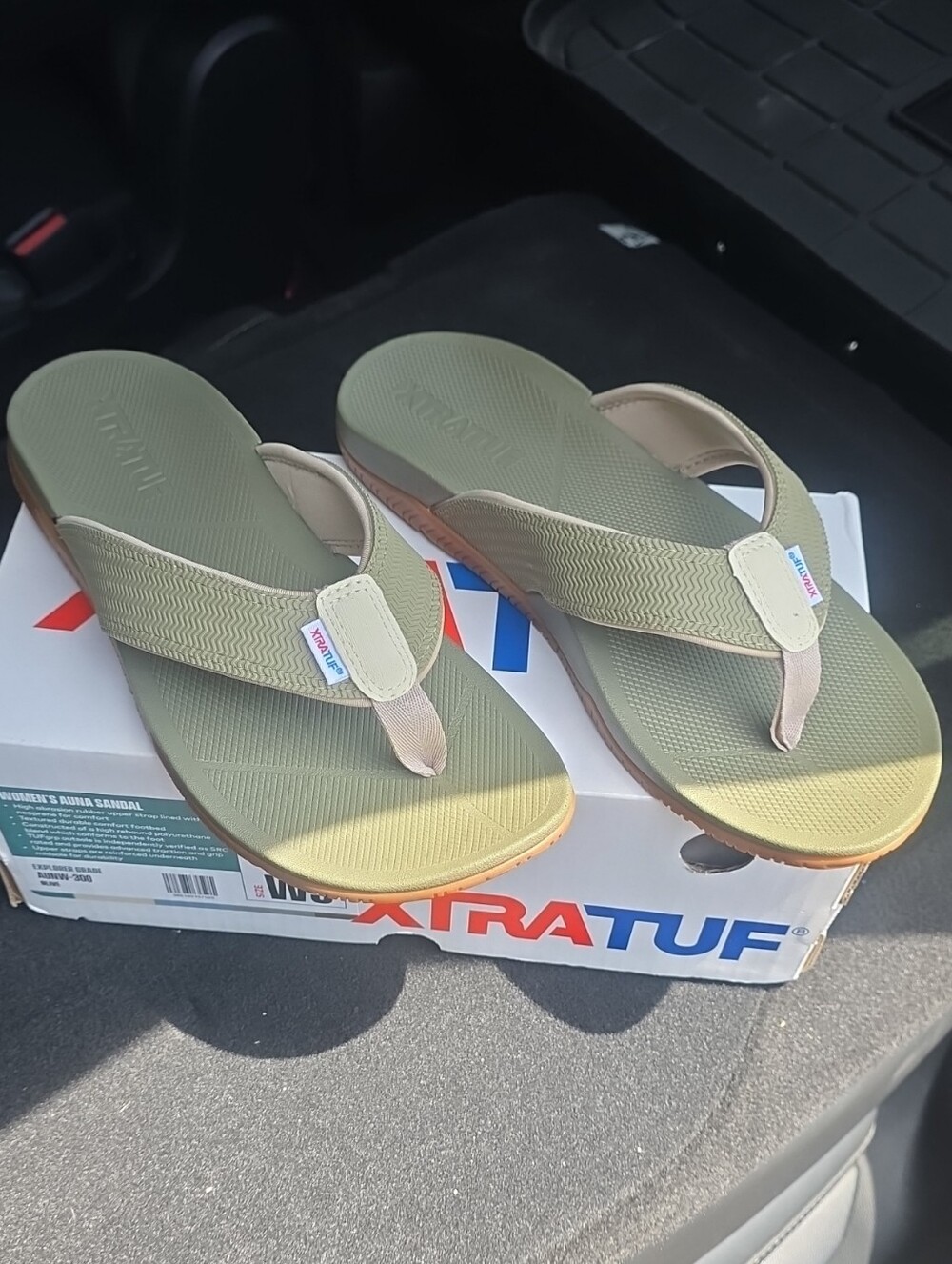 Xtratuf Women's Green Flip Flop Sandals NWT